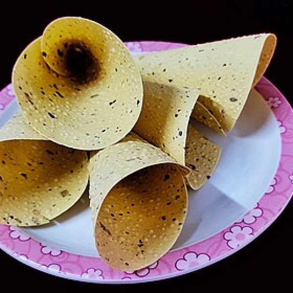 Mayuraa Pappads